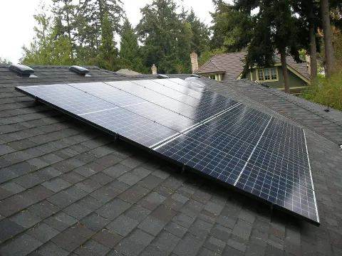 Modern Outpost Solar in Courtenay