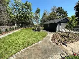 Dean Bjorkstrand Landscaping photo 3