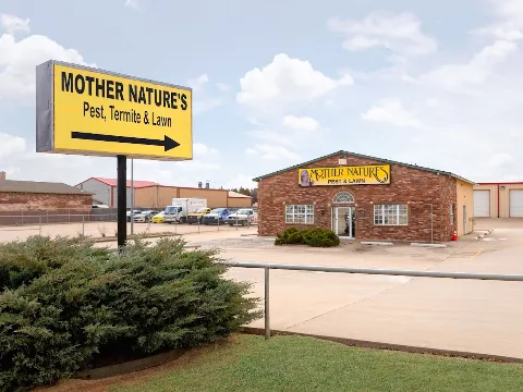 Mother Nature's Pest & Lawn in Oklahoma City