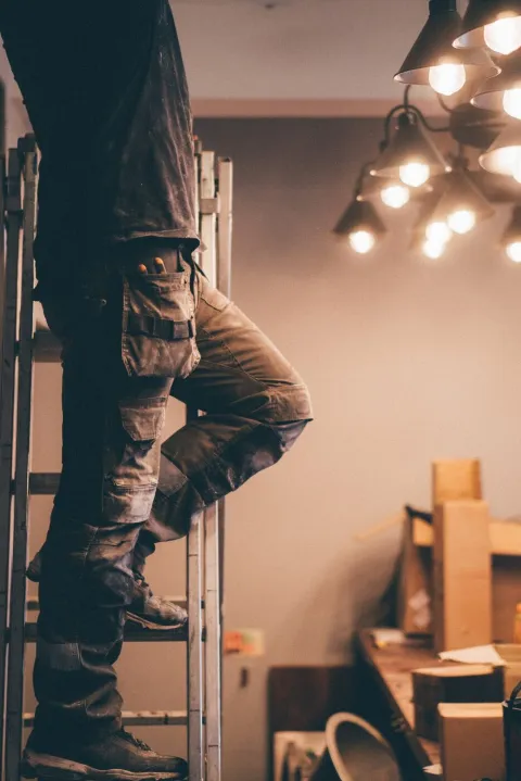 RoozLight - Powering Homes, Charging Futures - Vaughan in Vaughan