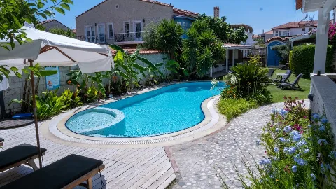 Custom Orlando Pools photo 1
