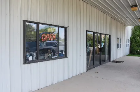 Eagle Flooring Outlet Inc photo 1