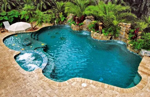 Elite Pool Maintenance photo 1