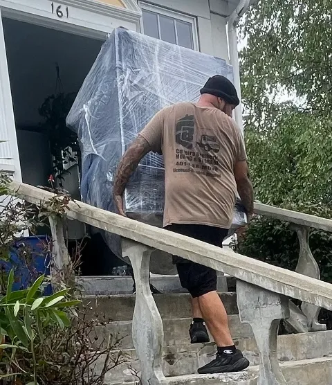 Correira Brothers' Moving & Storage photo 1