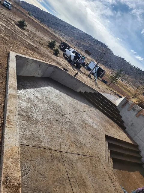 Andy Handy Maintenance & Concrete LLC in Loveland