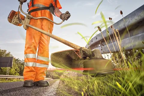 Islanders Outdoor - Lawn Care Nanaimo photo 1