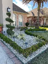 Gordon's Lawn & Landscape photo 2