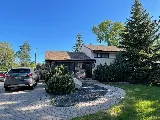 Charleswood Roofing & Exteriors photo 3