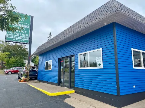 Champion Glass MQT, Inc. in Marquette