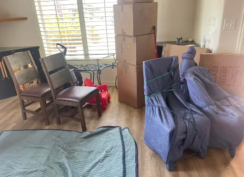 EZ Breezy Movers in Minneapolis