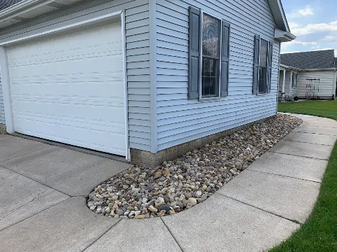 Yardscapes Lawn and Landscaping Professionals LLC photo 1