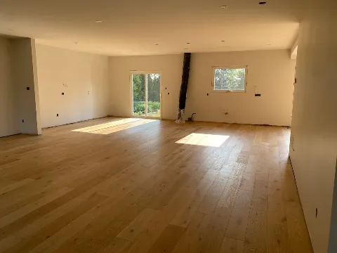 Osoba Renos & Design photo 1