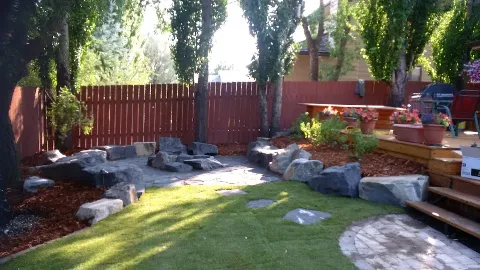 Bluegrass Landscaping Ltd photo 1