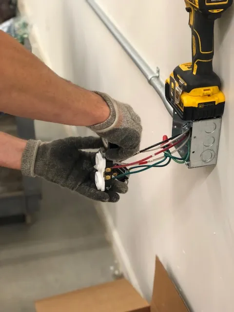 Daylight Electric LLC in Anchorage