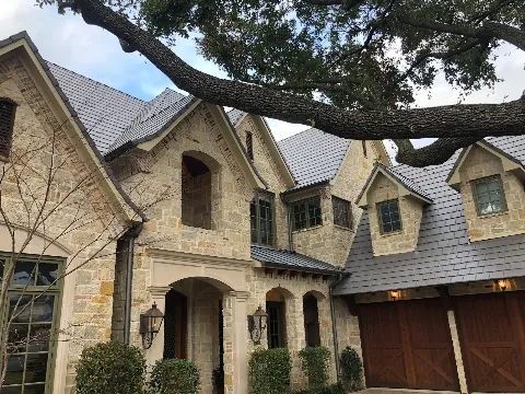 T Rock Roofing & Contracting photo 1