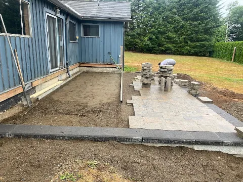 Samwell's Landscaping & Stonework Ltd in Courtenay