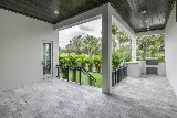 Pacific Palisades Building photo 6