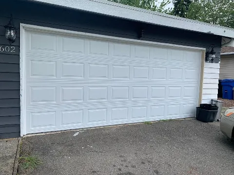 E.S Garage Doors Inc. in Seattle