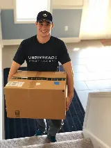 Undergrads Moving photo 6