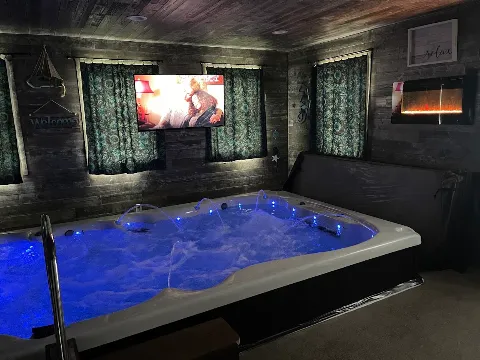 Hot Tub Tony'z photo 1