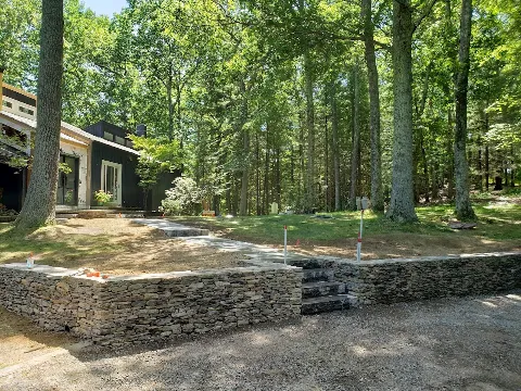 M&R Masonry LLC in Southington