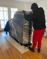 MY TWO MOVERS photo 4
