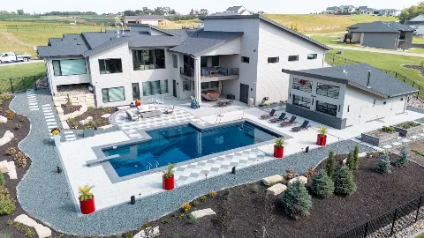 Bell Pool & Patio photo 1