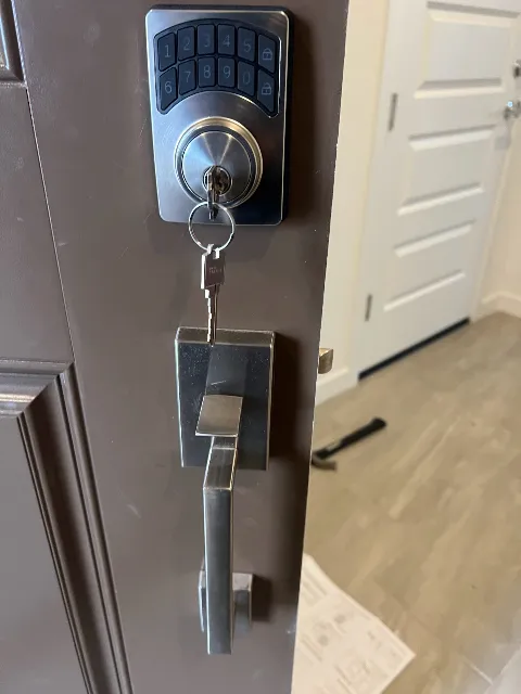 Picky-locksmith photo 1