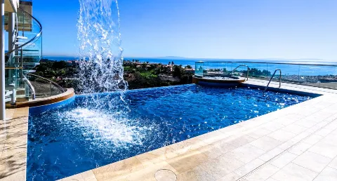 Symphony Pools, Inc. in Simi Valley