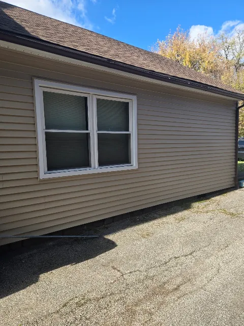 Oaks Roofing & Siding in Cleveland