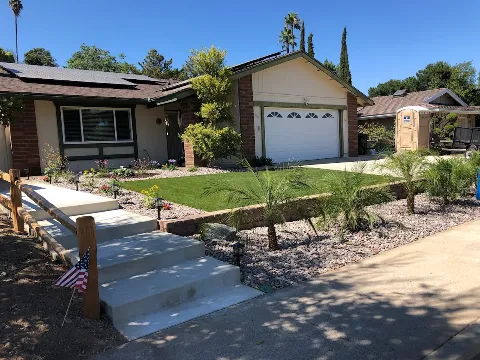 Vista Verde Landscape photo 1