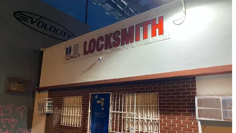 US LOCKSMITH photo 1