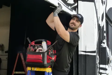 Joes Doors Garage Door Services in Pembroke Pines