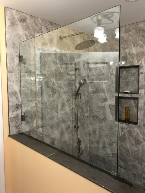 I C Glass photo 1