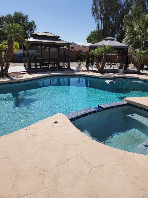 Crystal Clear Pool Service photo 1