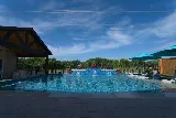 Selah Pools photo 2