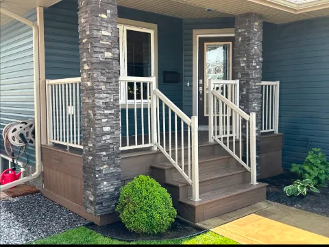 Green Ladder Contractors Ltd in Red Deer