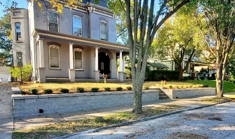 Rakers Landscaping, LLC in Belleville