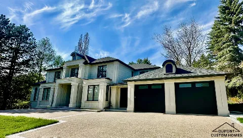 Dupont Custom Homes in Richmond Hill