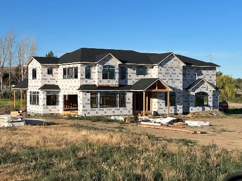 LF CONSTRUCTION & EXCAVATING in Yakima