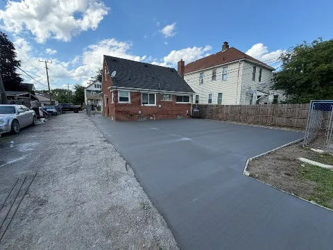 Premium Concrete Services LLC in Detroit
