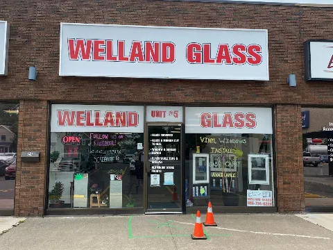 Welland Glass & Entrances Inc in Welland