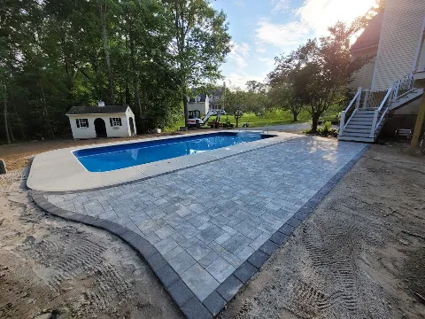 Quality Landscaping LLC in Manchester