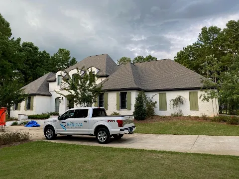 Renova Roofing & Construction in Jackson