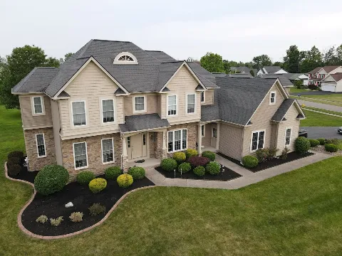 Level Tam Landscaping, LLC in Rochester