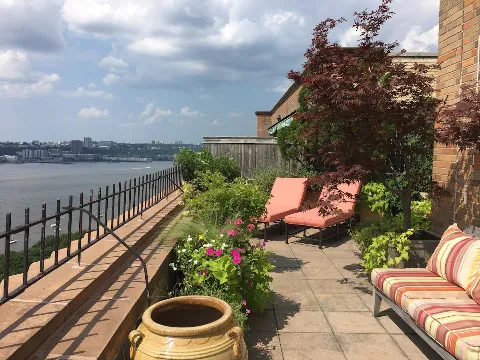 Metropolitan Garden Design in New York City
