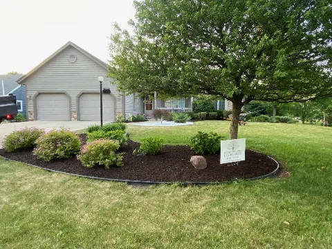Your Friendly Neighbor Landscaping & Tree Service photo 1