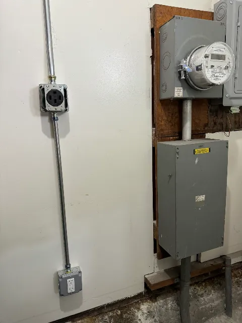 Thee Electrician LLC photo 1