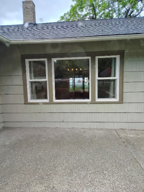 DownTown Window Cleaning and Janitorial Services, LLC photo 1