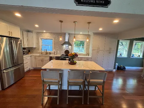 D & J Construction & Remodeling Llc in Annapolis